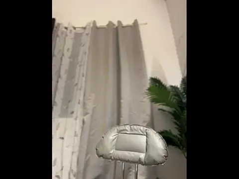 Sugarcandyyy online show from 8, 4, 2026