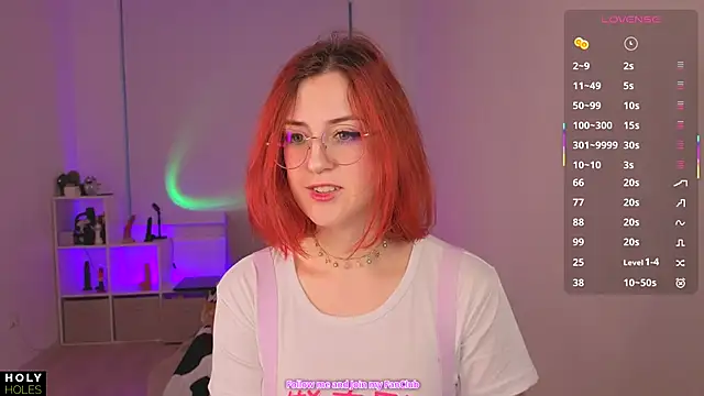 Snapshot of bananasgirl chatting on 11, 10, 2025 bananasgirl online show from 11, 10, 2025