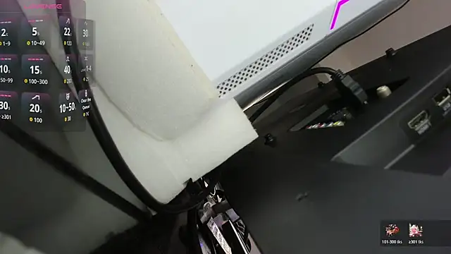 Snapshot of blue_wxw chatting on 4, 12, 2025 blue wxw online show from 4, 12, 2025