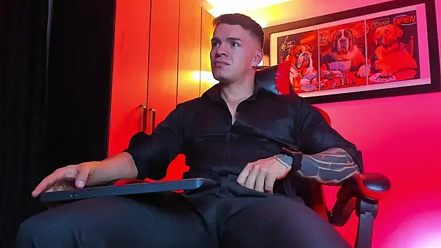 ALPHA DOMINUS  online show from 2, 12, 2025