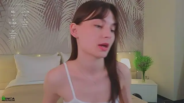 LolaPrise online show from 5, 11, 2025