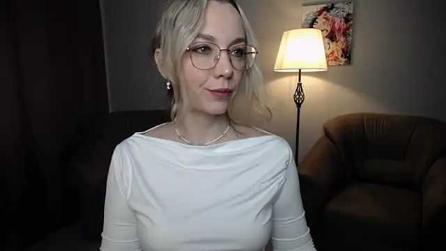 Ava Elior online show from 7, 4, 2026