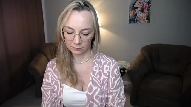 Snapshot of Ava_Elior chatting on 30, 6, 2026 Ava Elior online show from 30, 6, 2026