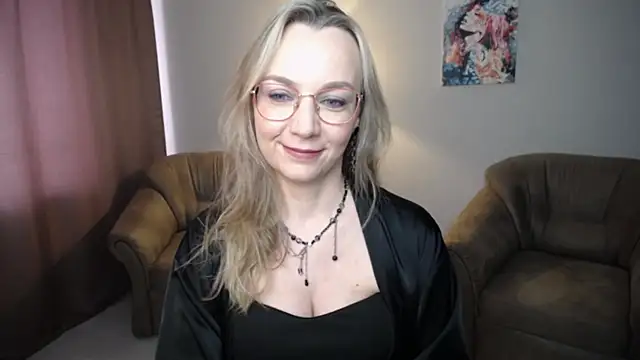 Snapshot of Ava_Elior chatting on 7, 7, 2026 Ava Elior online show from 7, 7, 2026