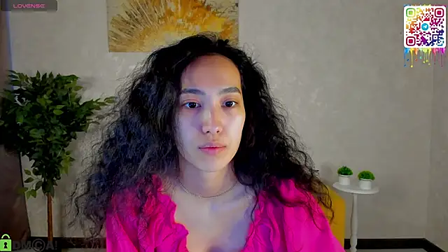 FlirtyAura online show from 23, 4, 2026
