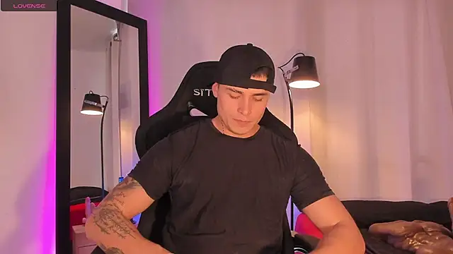 Snapshot of connorsmiith chatting on 23, 6, 2026 connorsmiith online show from 23, 6, 2026