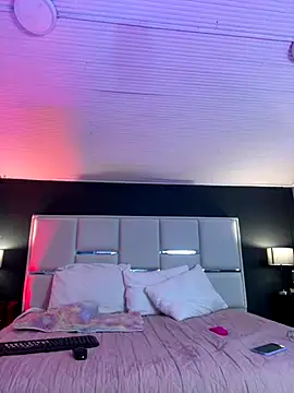 BellaFernandez   online show from 1, 10, 2025