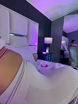 BellaFernandez   online show from 28, 2, 2026