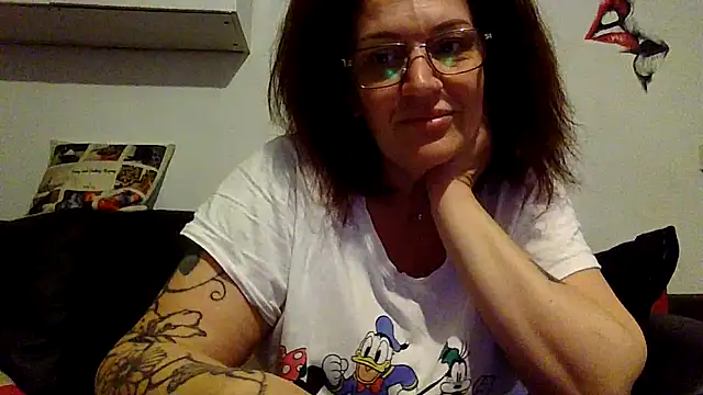 RubyyRosee online show from 10, 4, 2026