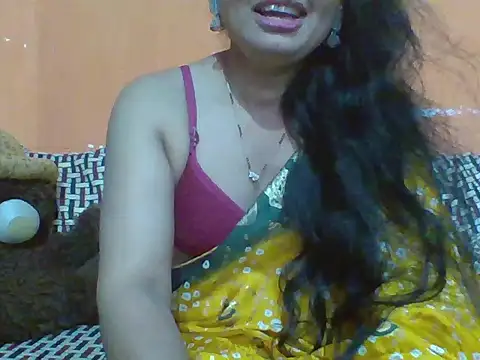 Snapshot of Marathi_q4een01 chatting on 27, 10, 2025 Marathi q4een01 online show from 27, 10, 2025
