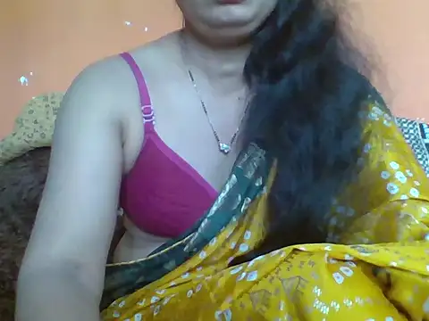 Snapshot of Marathi_q4een01 chatting on 20, 11, 2025 Marathi q4een01 online show from 20, 11, 2025