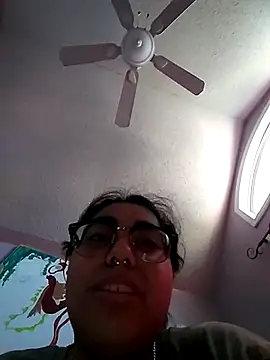 Lovelyrainn online show from 10, 9, 2025