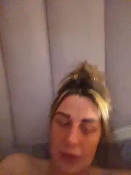 Sophrob96x online show from 10, 1, 2026