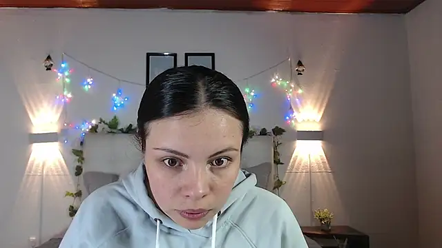 Megan 05  online show from 12, 4, 2026