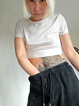 Sunny-Sin online show from 1, 3, 2026