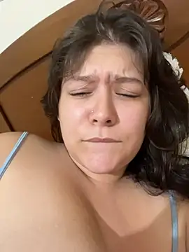 Snapshot of dahianna17 chatting on 15, 1, 2026 dahianna17 online show from 15, 1, 2026