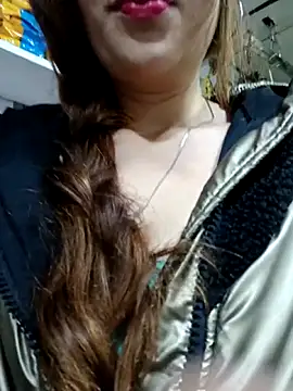 Snapshot of miss_berlyn chatting on 19, 10, 2025 miss berlyn online show from 19, 10, 2025