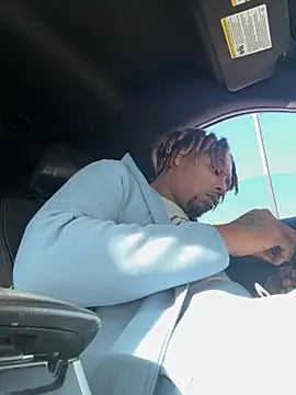 Snapshot of BigMfLuther chatting on 15, 12, 2025 BigMfLuther online show from 15, 12, 2025