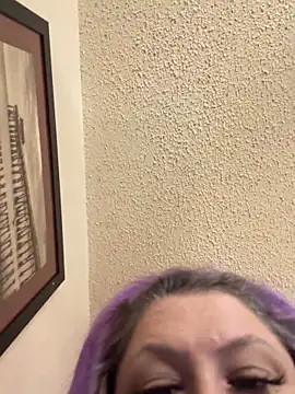 Snapshot of BigMfLuther chatting on 6, 4, 2026 BigMfLuther online show from 6, 4, 2026