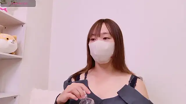 Snapshot of mitsuri_chan_love chatting on 4, 11, 2025 mitsuri chan love online show from 4, 11, 2025