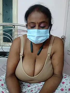 Snapshot of Barna_Love chatting on 12, 9, 2025 Barna Love online show from 12, 9, 2025