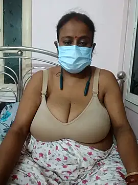 Snapshot of Barna_Love chatting on 9, 10, 2025 Barna Love online show from 9, 10, 2025