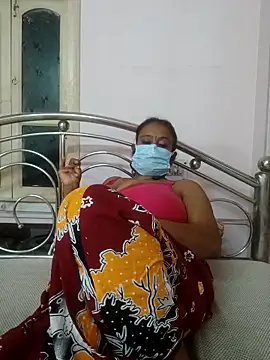 Snapshot of Barna_Love chatting on 12, 11, 2025 Barna Love online show from 12, 11, 2025