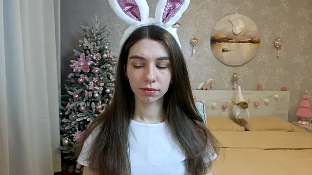 Snapshot of KellyShines chatting on 21, 12, 2025 KellyShines online show from 21, 12, 2025