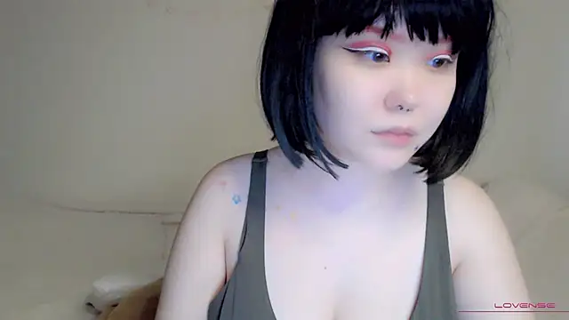 Snapshot of tsunade_chan chatting on 12, 10, 2025 tsunade chan online show from 12, 10, 2025