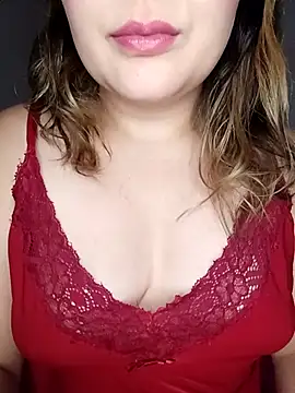 Snapshot of morenaq chatting on 26, 11, 2025 morenaq online show from 26, 11, 2025