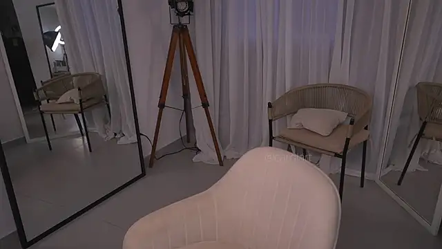 Carolart  online show from 10, 9, 2025