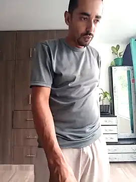 stivenlujan69 online show from 23, 11, 2025