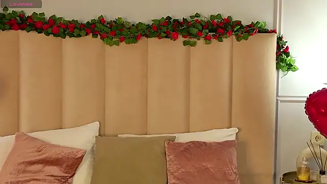 AdoraCortes online show from 10, 2, 2026