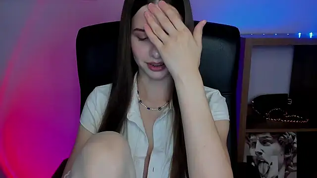 LuxMaya online show from 24, 10, 2025