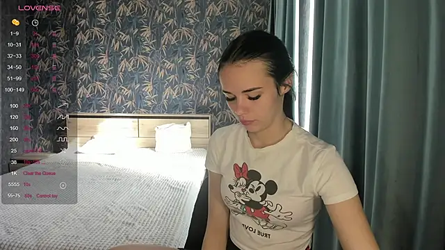 Kseni a online show from 4, 10, 2025