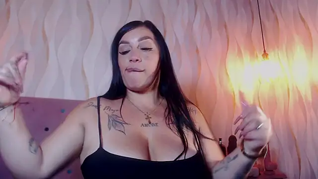 Naomi Braunx online show from 5, 6, 2026