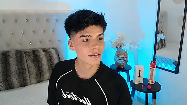 Dulcey  online show from 10, 9, 2025