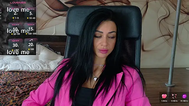 NaomiScarlet online show from 26, 9, 2025