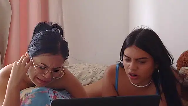 Snapshot of kattaleya_21 chatting on 11, 10, 2025 kattaleya 21 online show from 11, 10, 2025