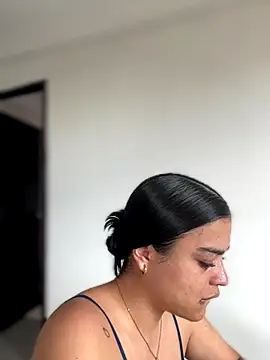 JuanitaMore01 online show from 11, 11, 2025