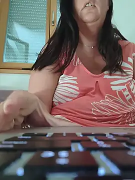 Snapshot of LaReginaNera chatting on 7, 6, 2026 LaReginaNera online show from 7, 6, 2026