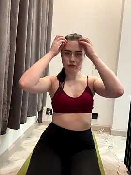 Snapshot of MilanaDayLi chatting on 24, 10, 2025 MilanaDayLi online show from 24, 10, 2025