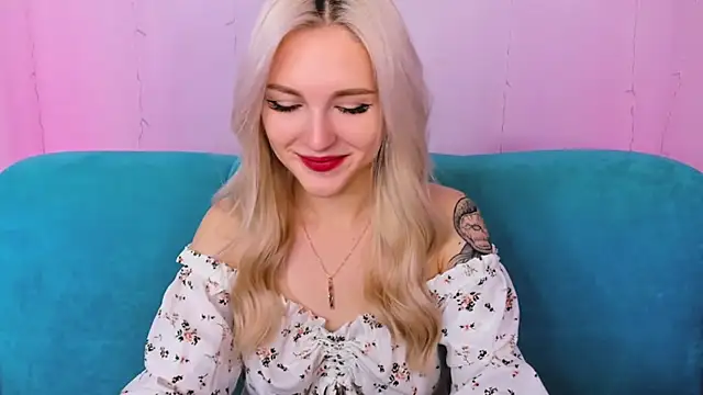 LisaFoxyMe online show from 5, 10, 2025