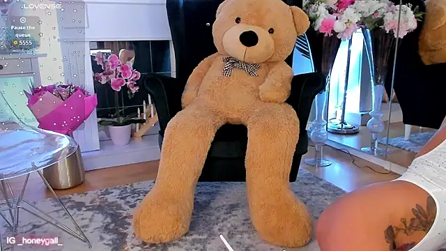 Snapshot of GallienneGold chatting on 19, 1, 2026 GallienneGold online show from 19, 1, 2026