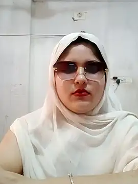 Snapshot of Nusrat-N chatting on 27, 6, 2026 Nusrat-N online show from 27, 6, 2026