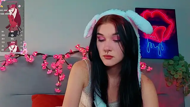 Snapshot of JenniferSullivan chatting on 26, 10, 2025 JenniferSullivan online show from 26, 10, 2025