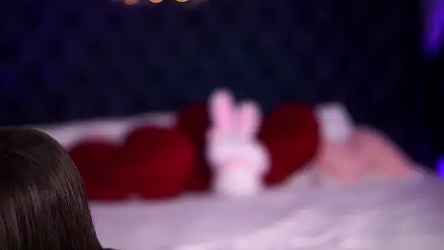 LalaRoze online show from 4, 12, 2025