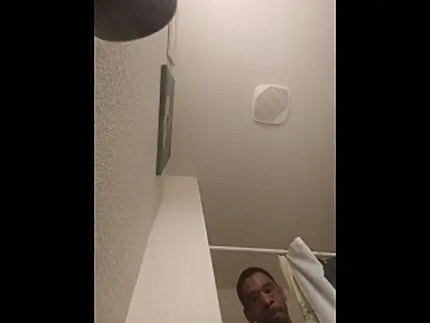 Snapshot of Macc74 chatting on 29, 3, 2026 Macc74 online show from 29, 3, 2026