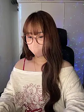 Meowyeuk6 online show from 22, 5, 2026