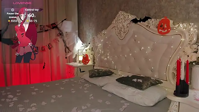 Lucy Shaw online show from 19, 10, 2025